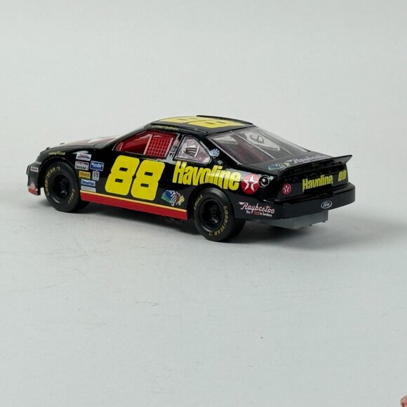 Texaco Havoline NASCAR 88 Ernie Irvan 1995 Racing Champions Diecast Bank - Picture 3 of 12